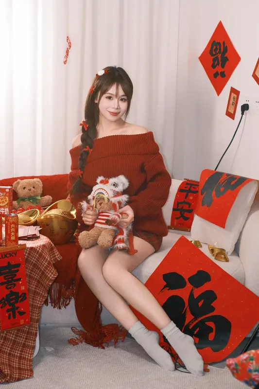 [YITUYU艺图语]2025.02.05 居家拍新年照 泡芙小方 3