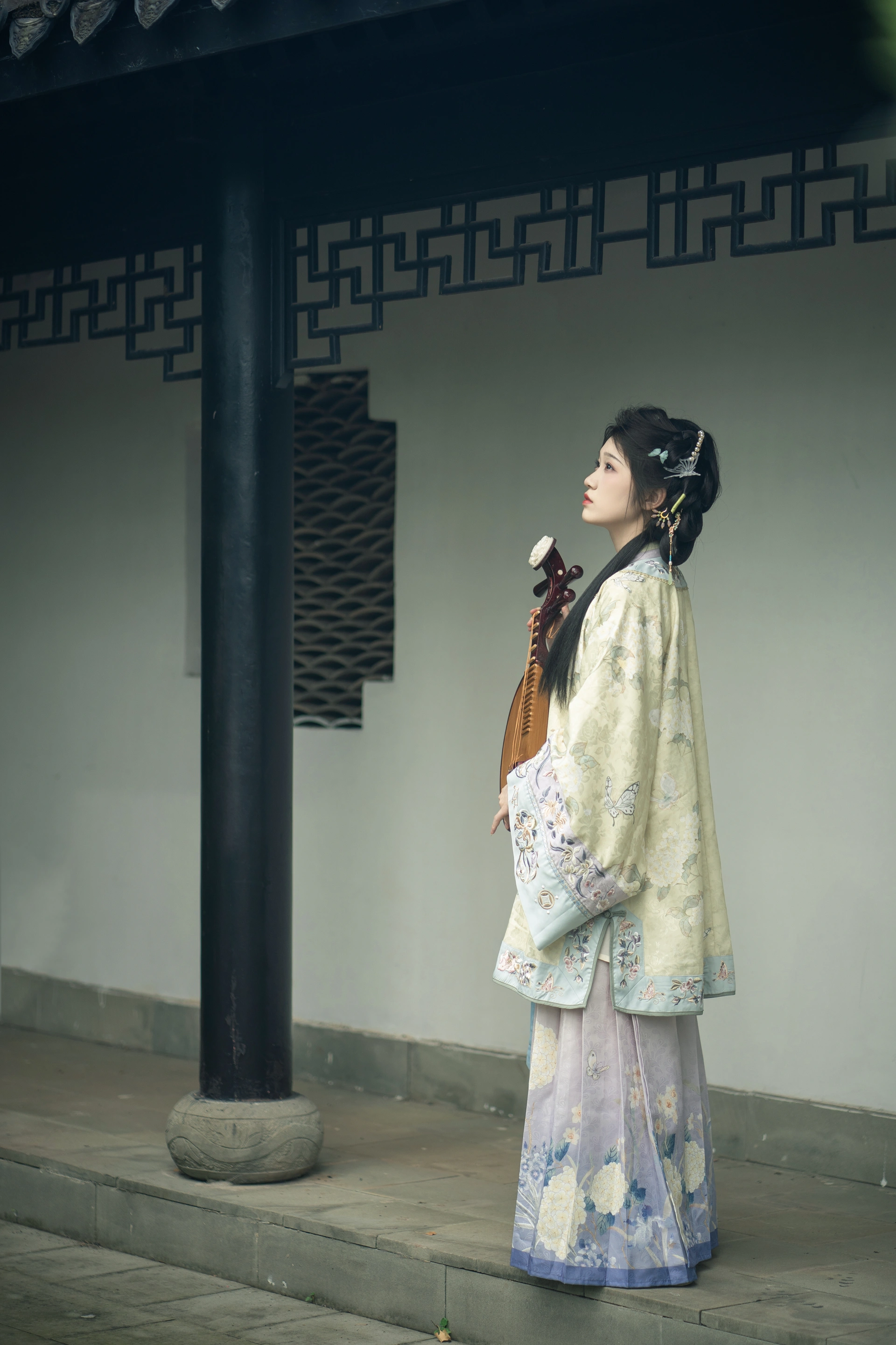[YITUYU艺图语]2025.02.05 笼中鸟 梓瑜 2